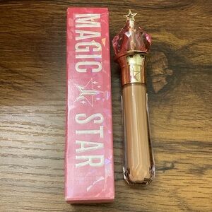 Jeffrey Star Magic Star Full Coverage Matte Finish Foundation!